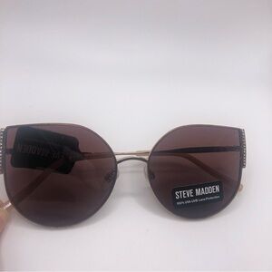Steve Madden Cat Eye Large Frame Oversized Sunglasses Rose NWT